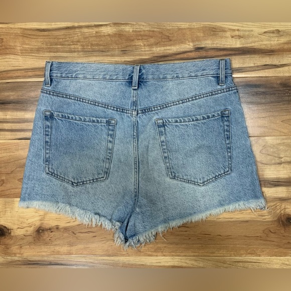 Pacsun Vintage High Rise Cut Off Frayed Light Wash Shorts Button Fly Womens 30 - Picture 2 of 2